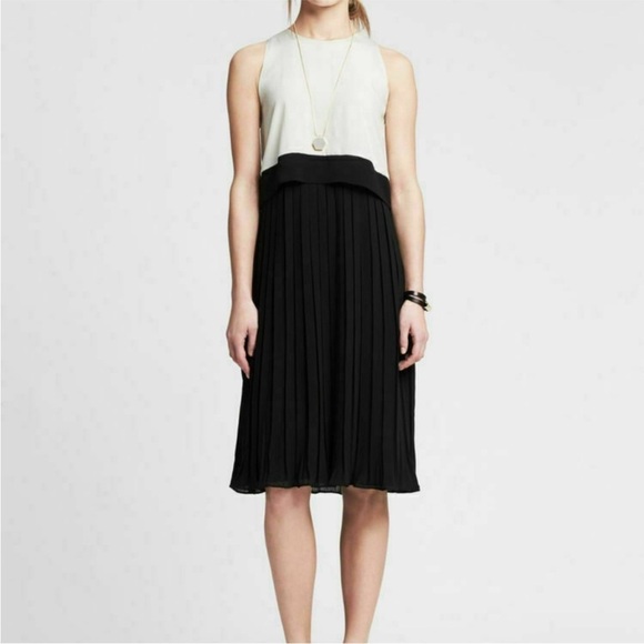Banana Republic Pleated Black and White Sleeveless Dress Size 4 Petite - Picture 2 of 11